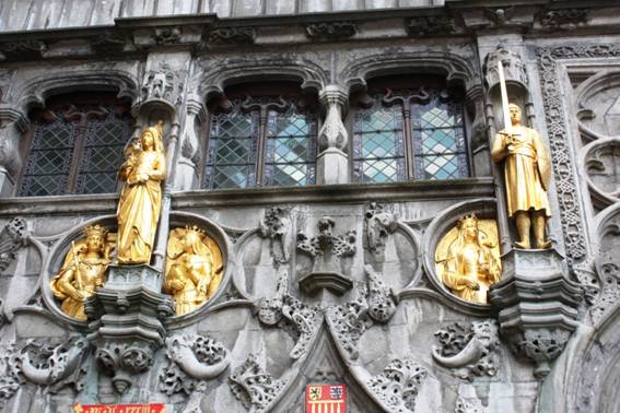 Bruges buildings 14.jpg
