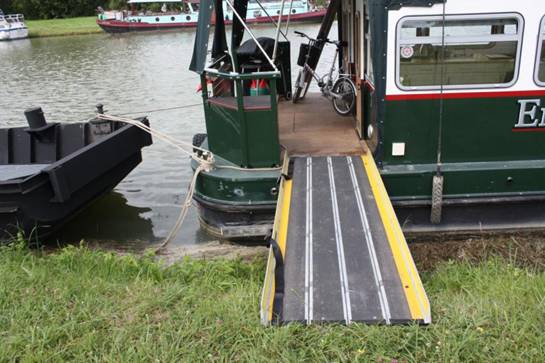 Access at Pont a Bar.jpg