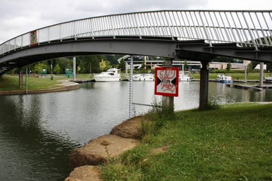 Entrance to deserted Harbour at Charleville.jpg